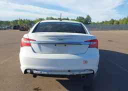 2014 CHRYSLER 200 LIMITED