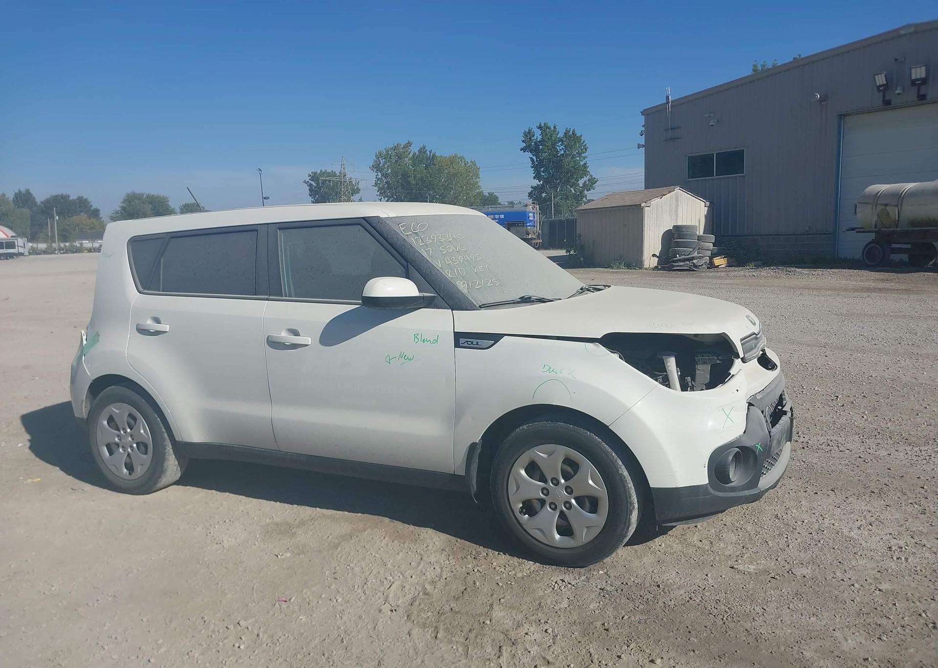 2017 KIA SOUL LX