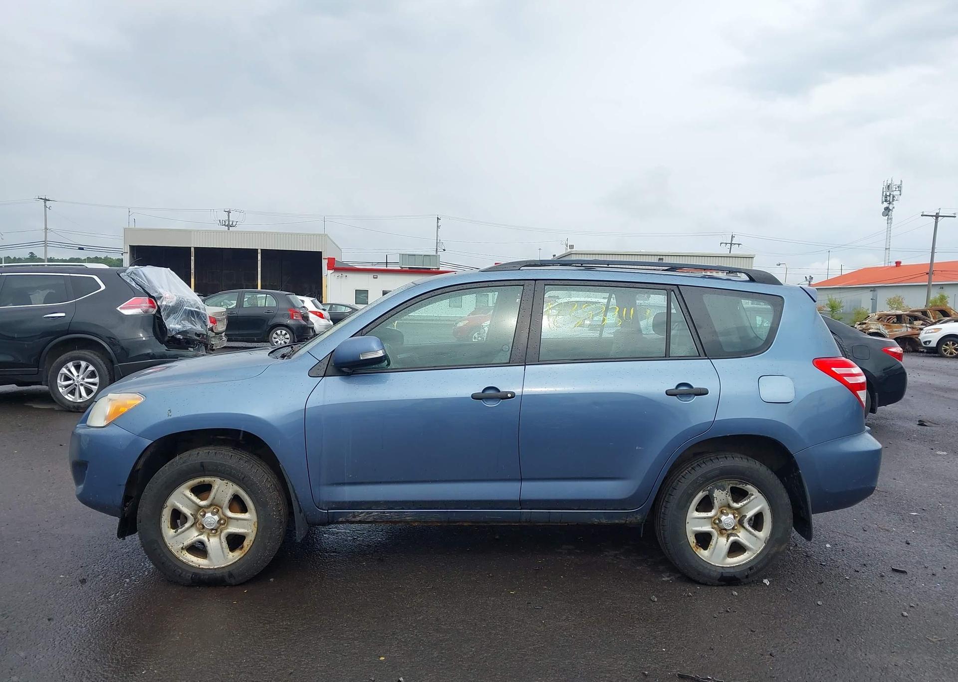 2011 TOYOTA RAV4