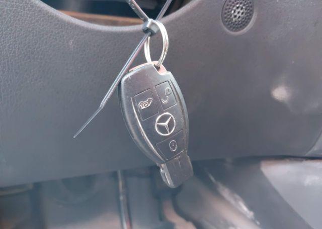 2018 MERCEDES-BENZ METRIS