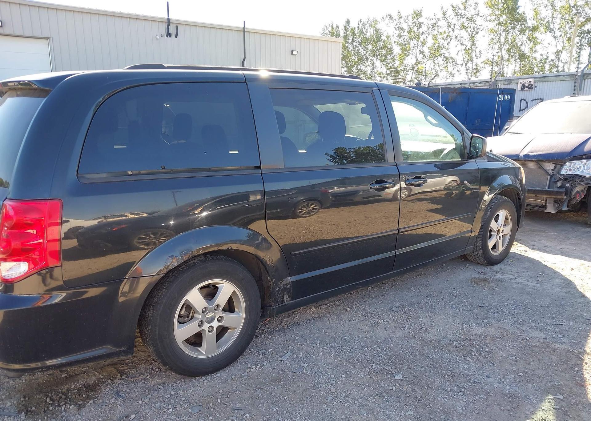 2011 DODGE GRAND CARAVAN