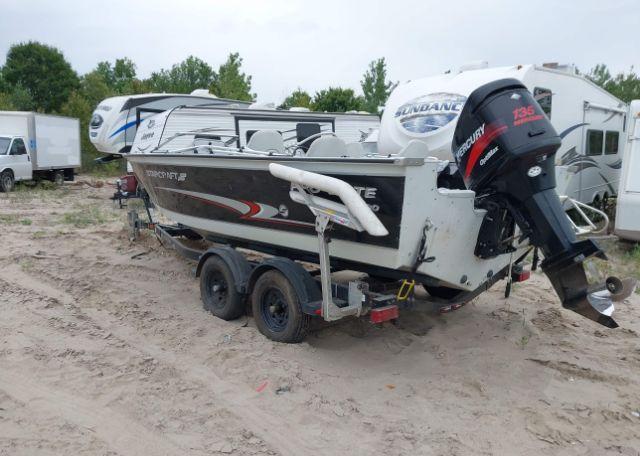 2002 EZ LOADER BOAT TRAILER & STARCRAFT BOAT