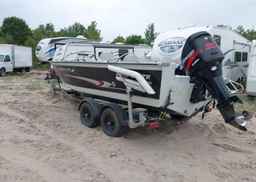2002 EZ LOADER BOAT TRAILER & STARCRAFT BOAT