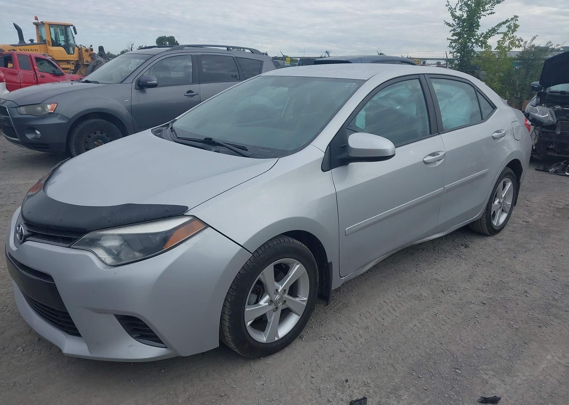2015 TOYOTA COROLLA LE