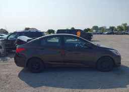 2015 HYUNDAI ACCENT GLS