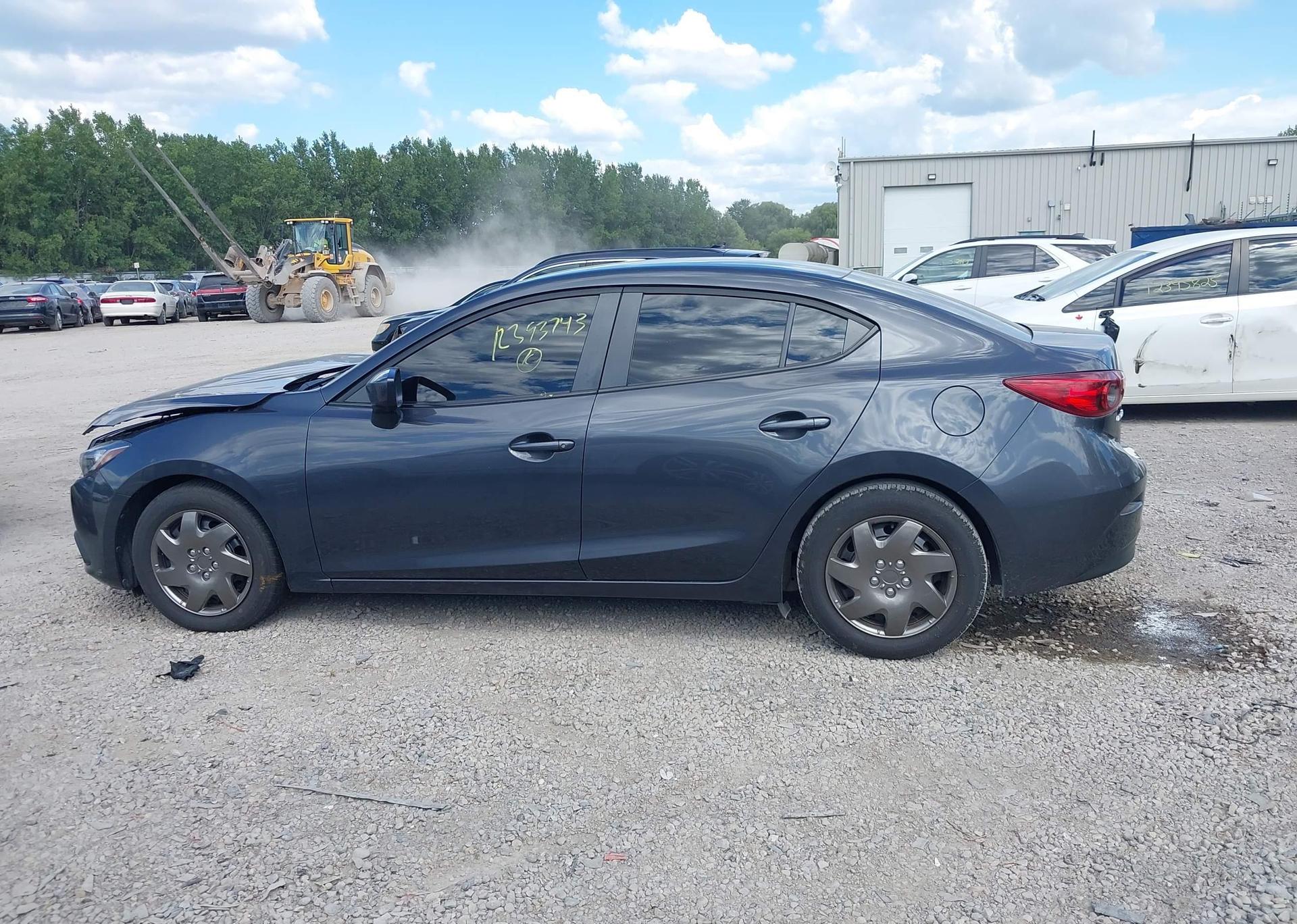 2015 MAZDA MAZDA3 GX