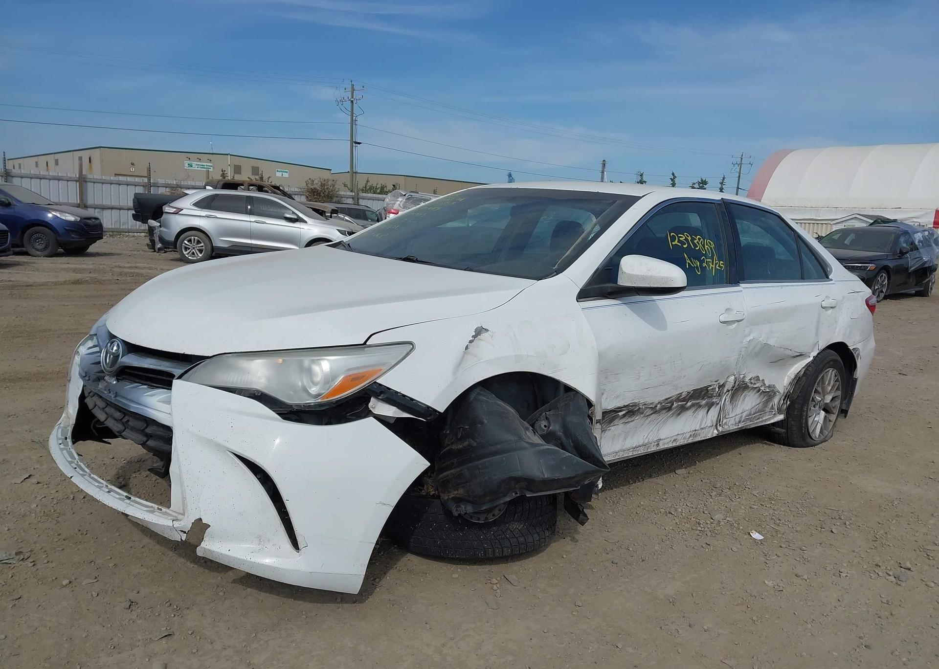 2016 TOYOTA CAMRY LE