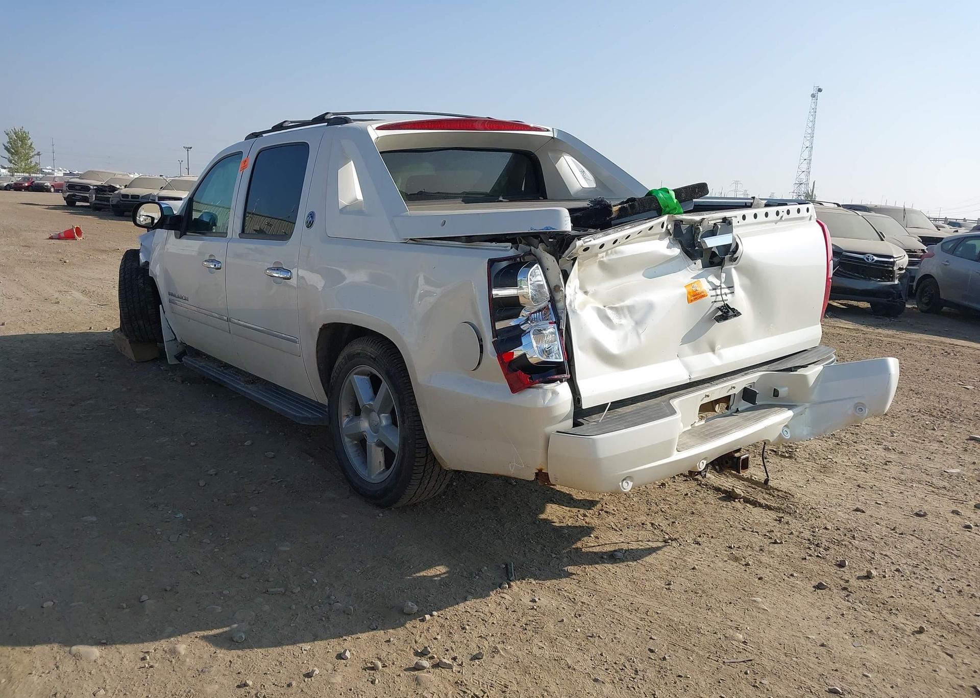 2013 CHEVROLET AVALANCHE LTZ
