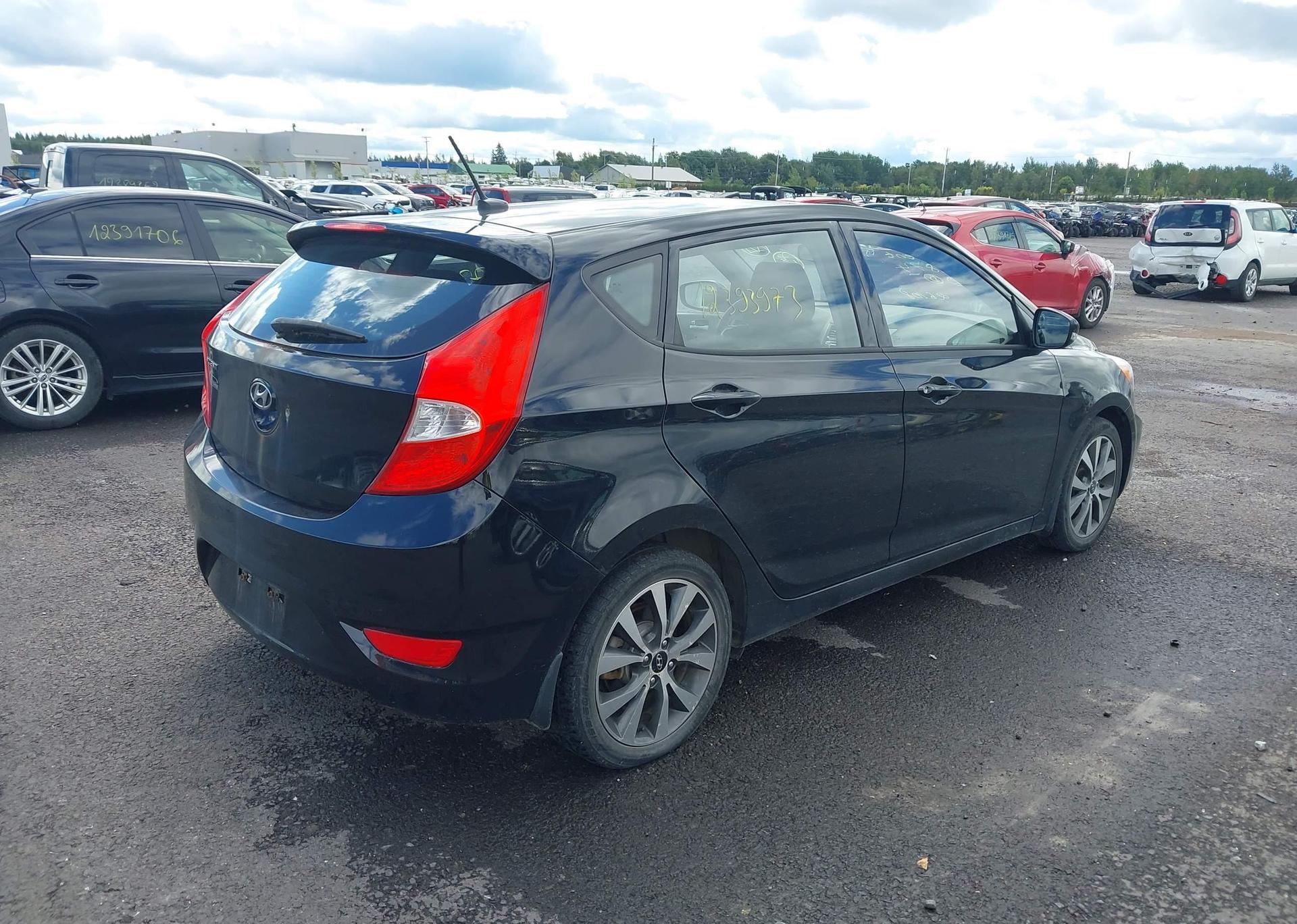 2015 HYUNDAI ACCENT GLS