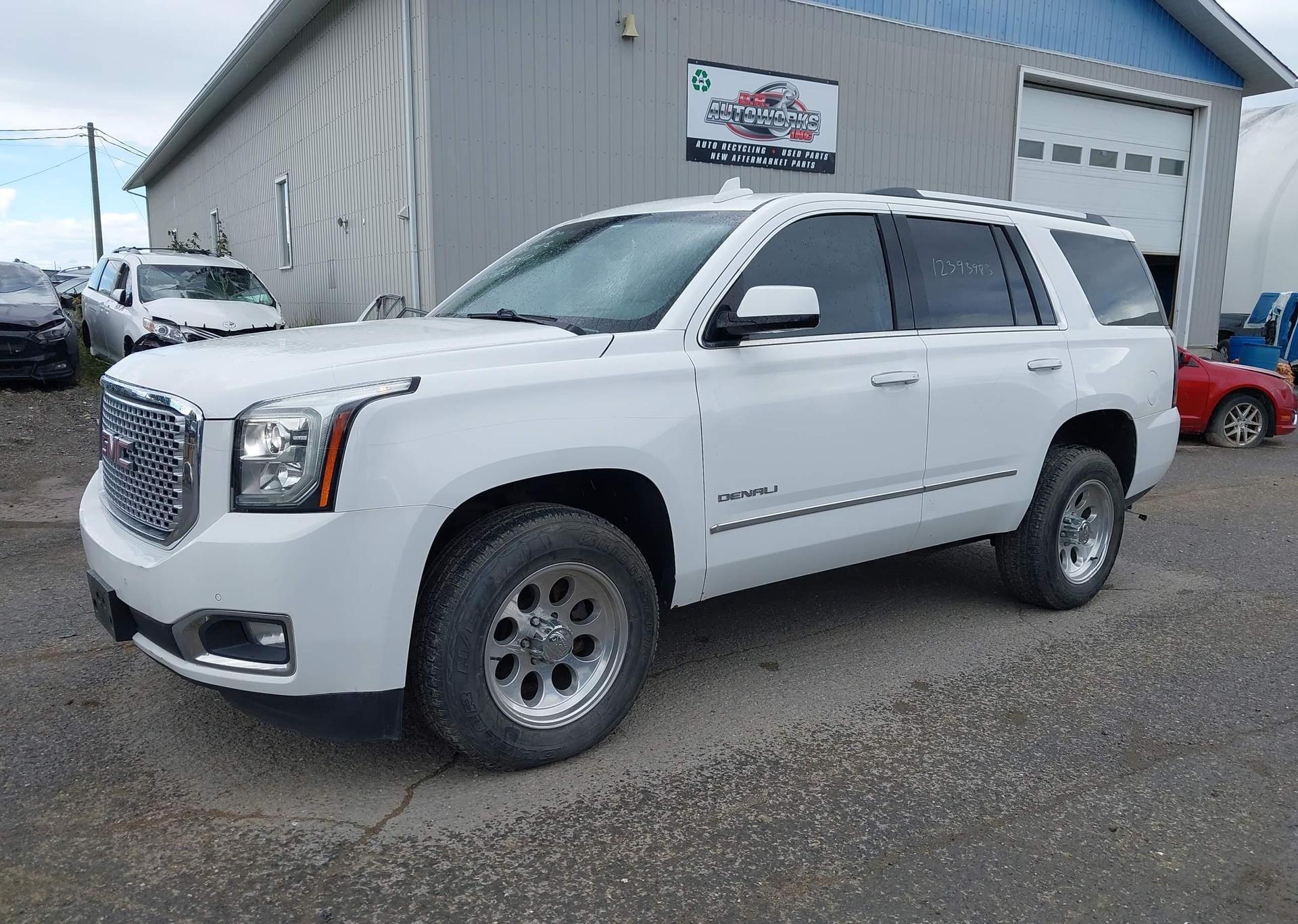2017 GMC YUKON DENALI