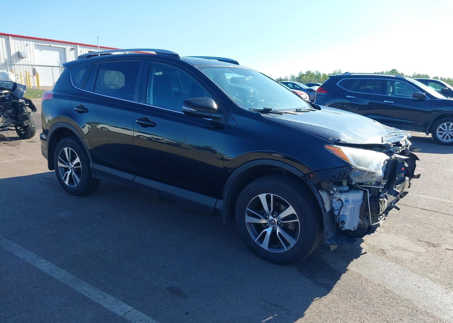 2016 TOYOTA RAV4 XLE