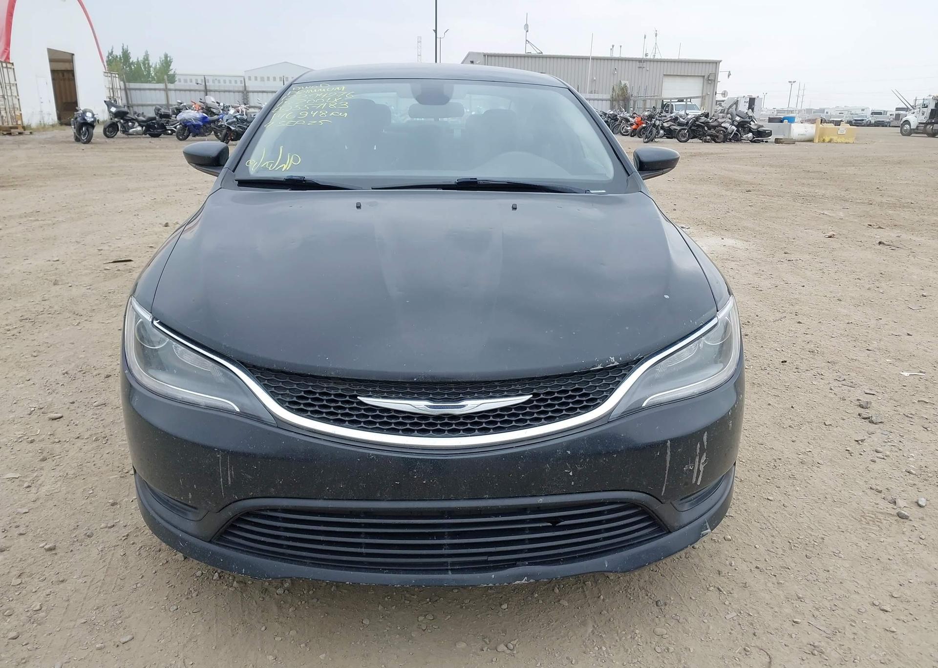 2015 CHRYSLER 200 LX