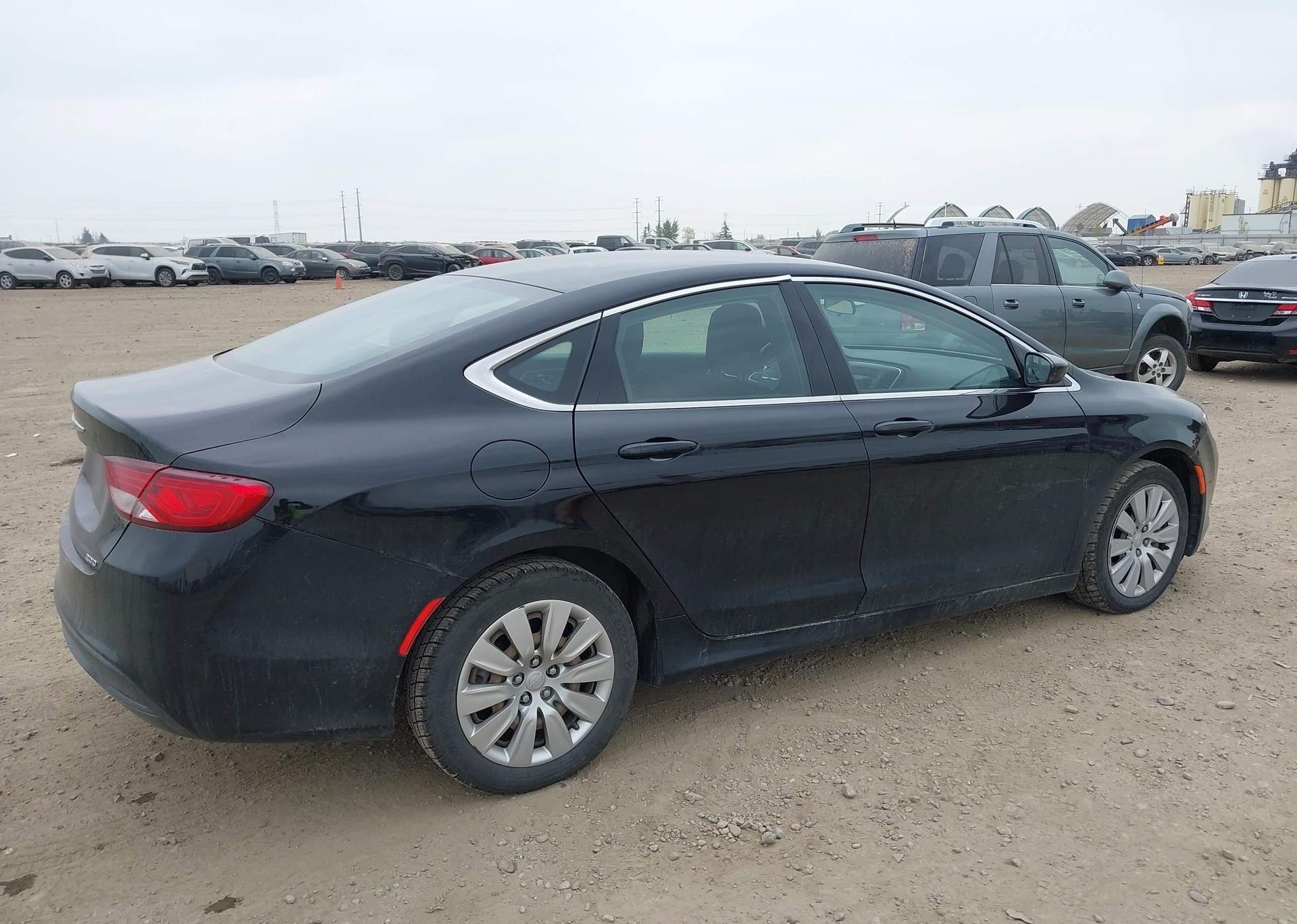 2015 CHRYSLER 200 LX