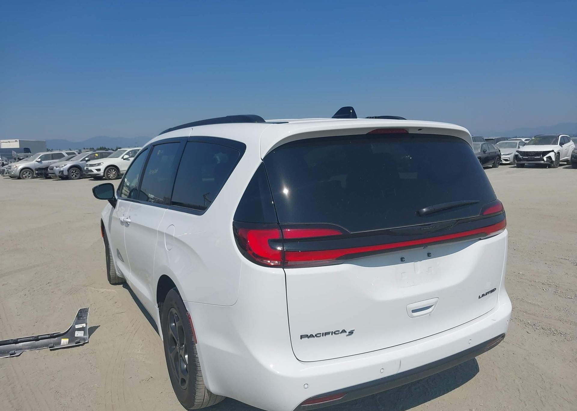 2025 CHRYSLER PACIFICA LIMITED