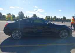 2011 INFINITI G37X