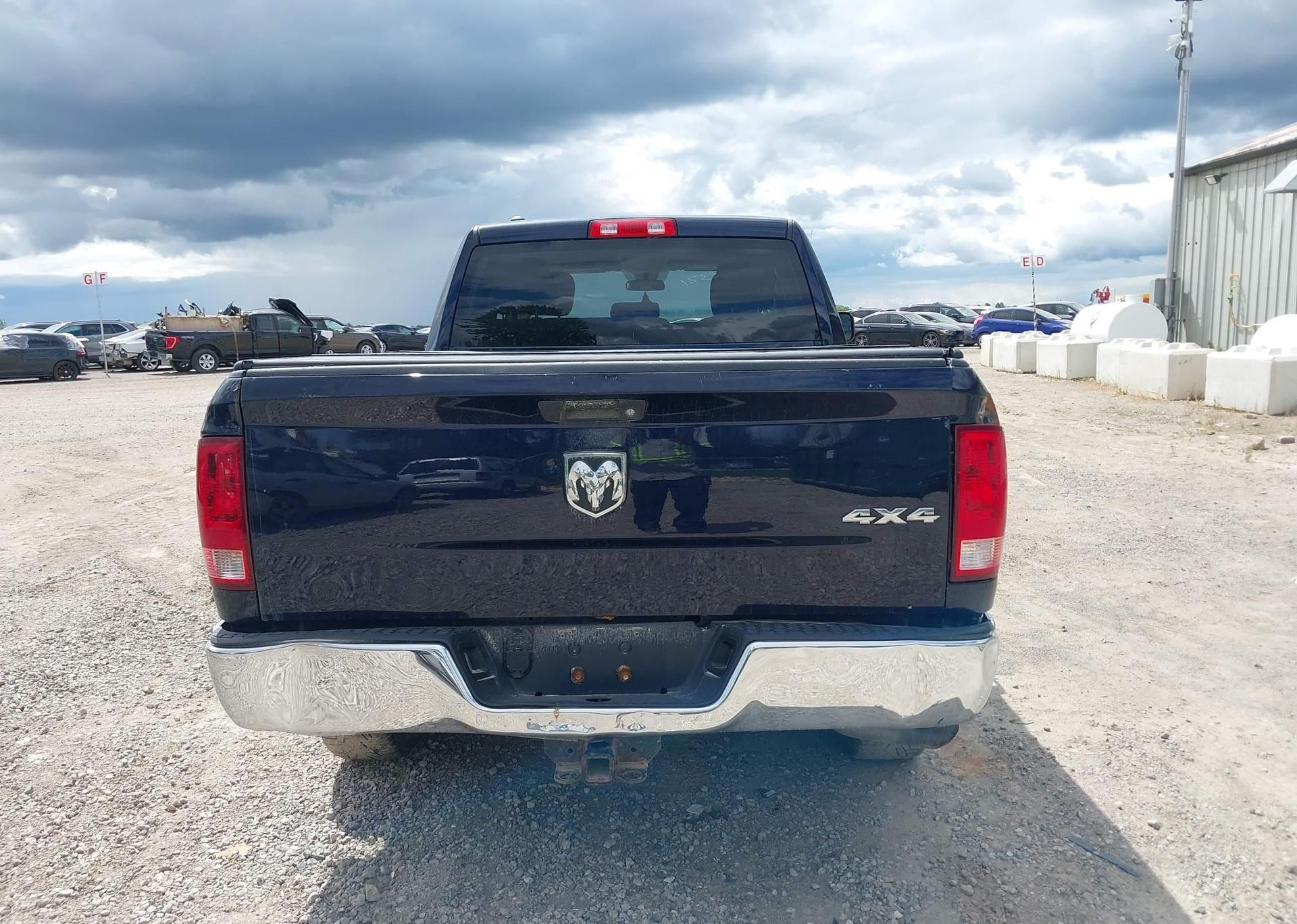 2017 RAM 1500 ST