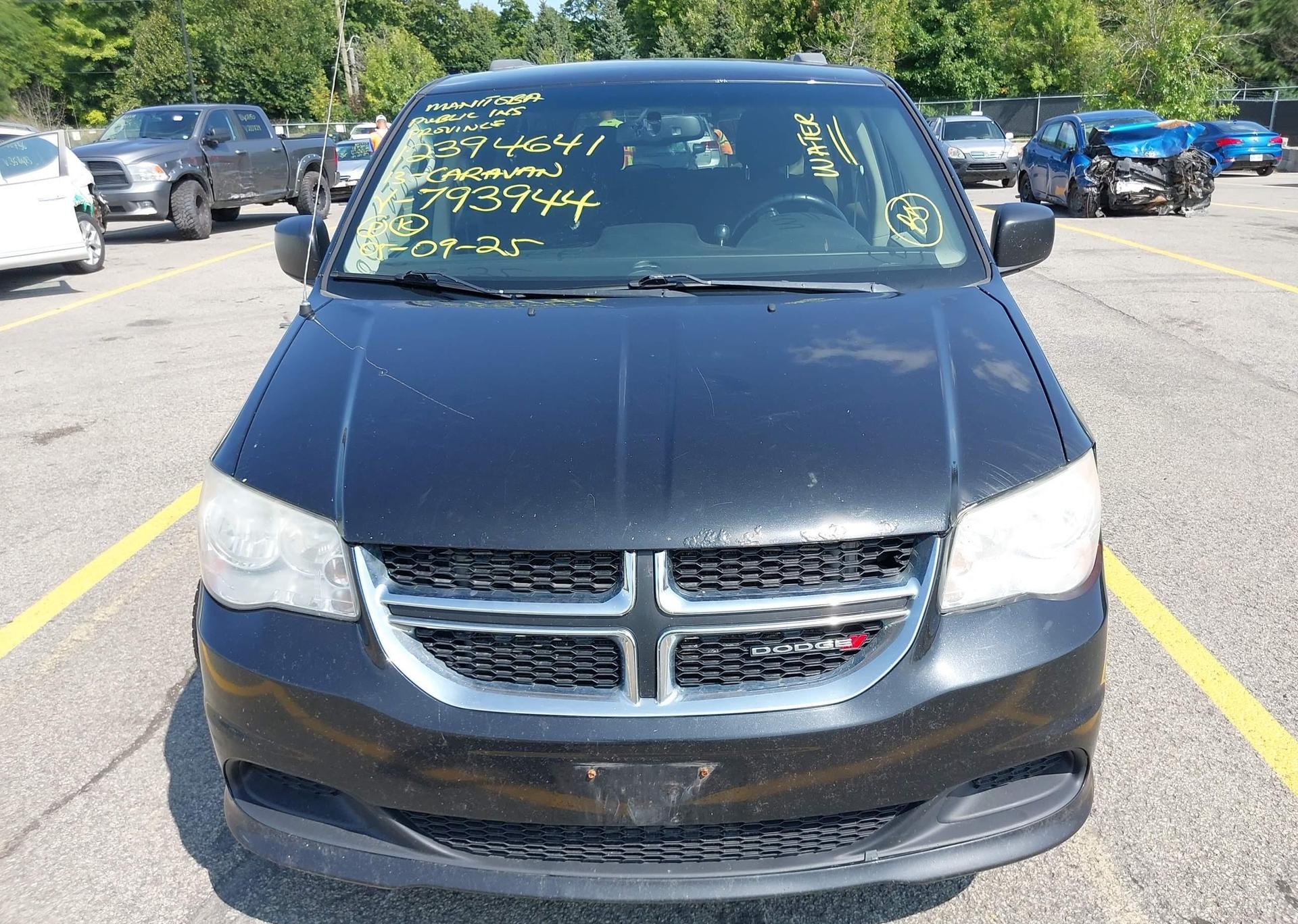 2013 DODGE GRAND CARAVAN SE