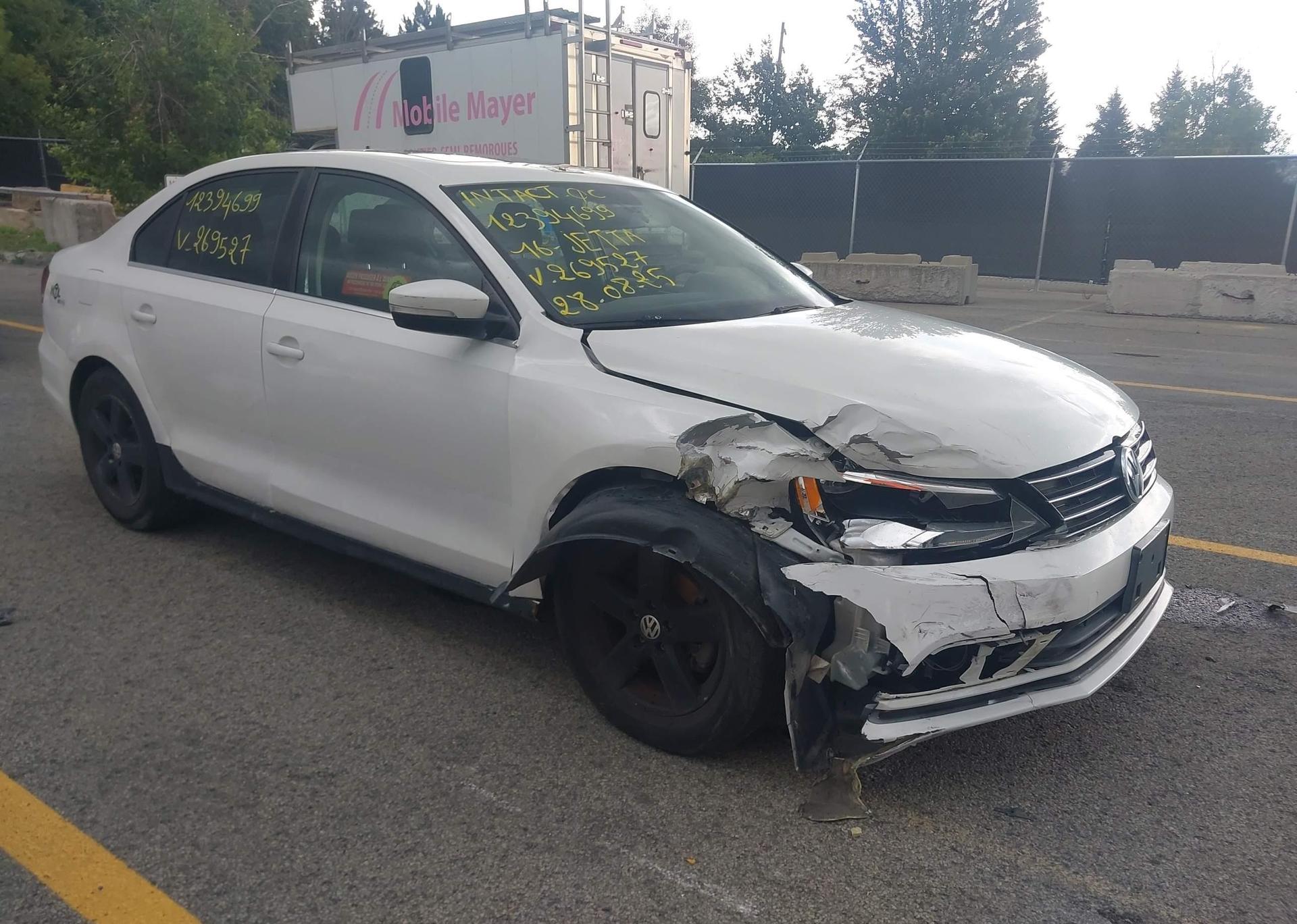 2016 VOLKSWAGEN JETTA