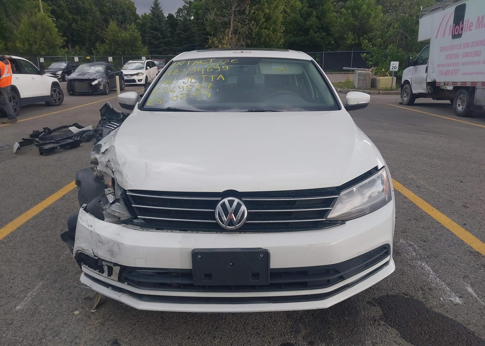 2016 VOLKSWAGEN JETTA