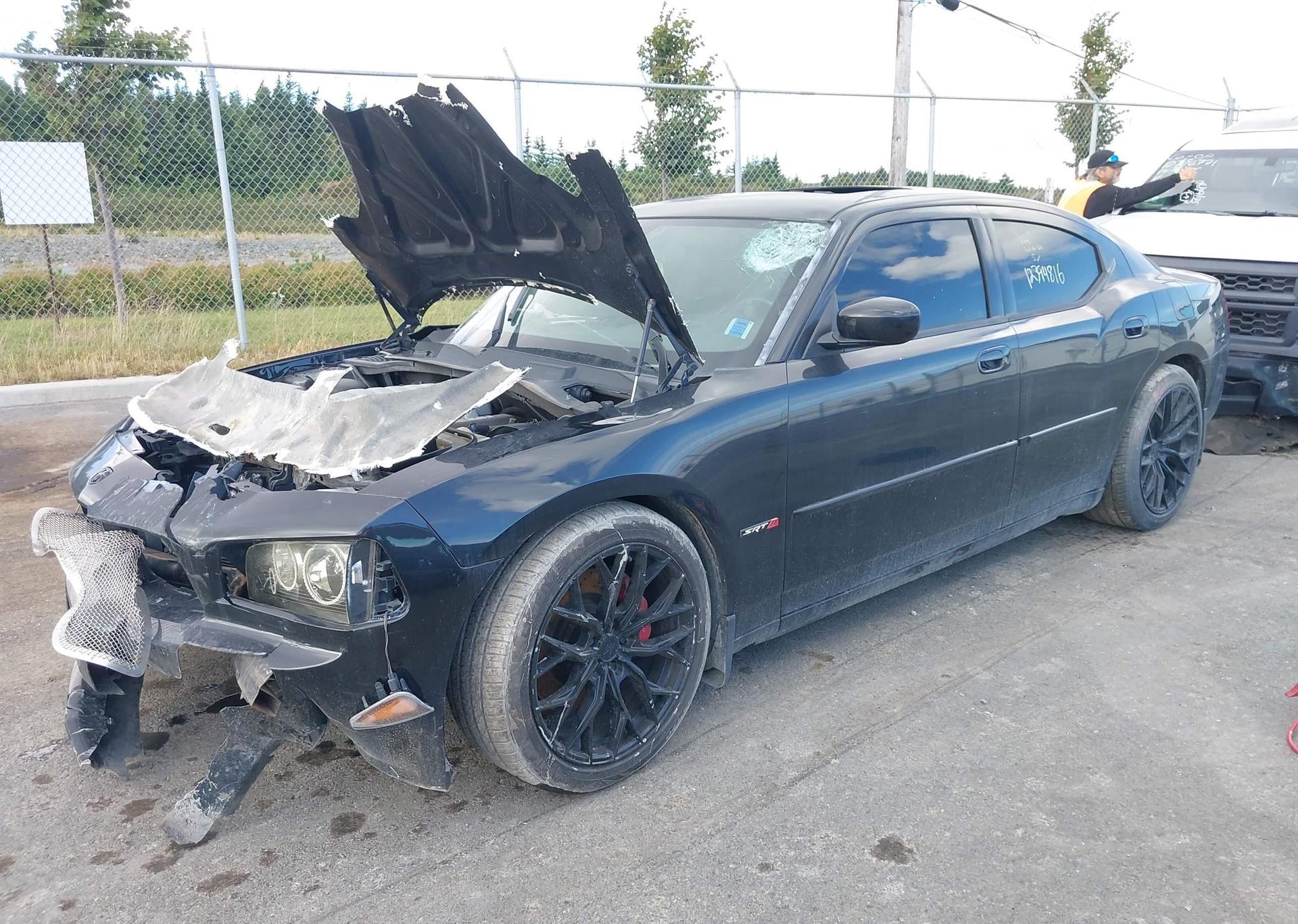 2006 DODGE CHARGER SRT-8