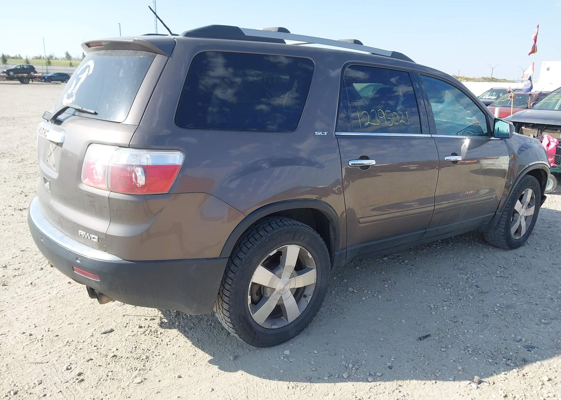 2010 GMC ACADIA SLT-1