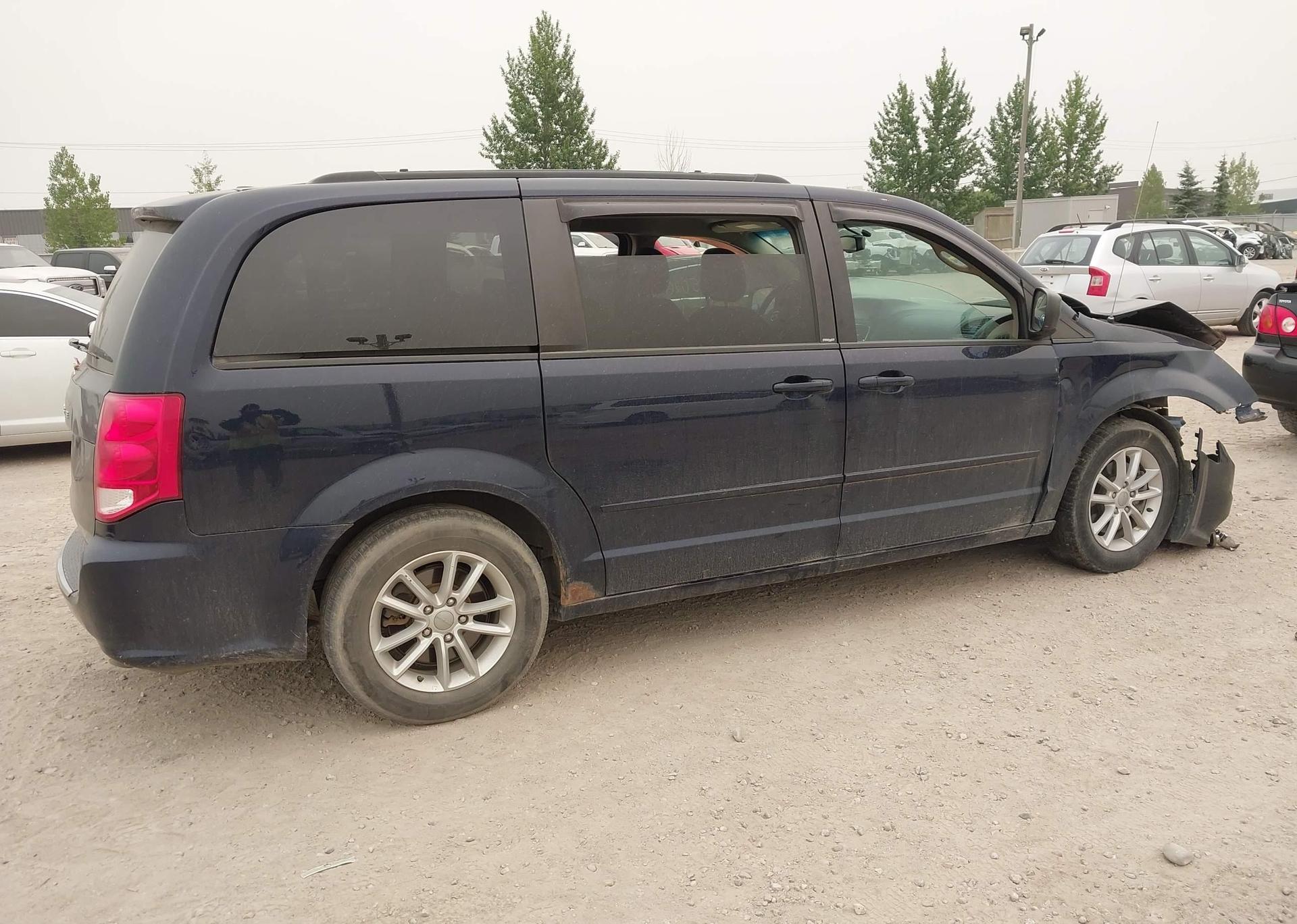2013 DODGE GRAND CARAVAN SE