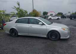 2011 TOYOTA AVALON XLS