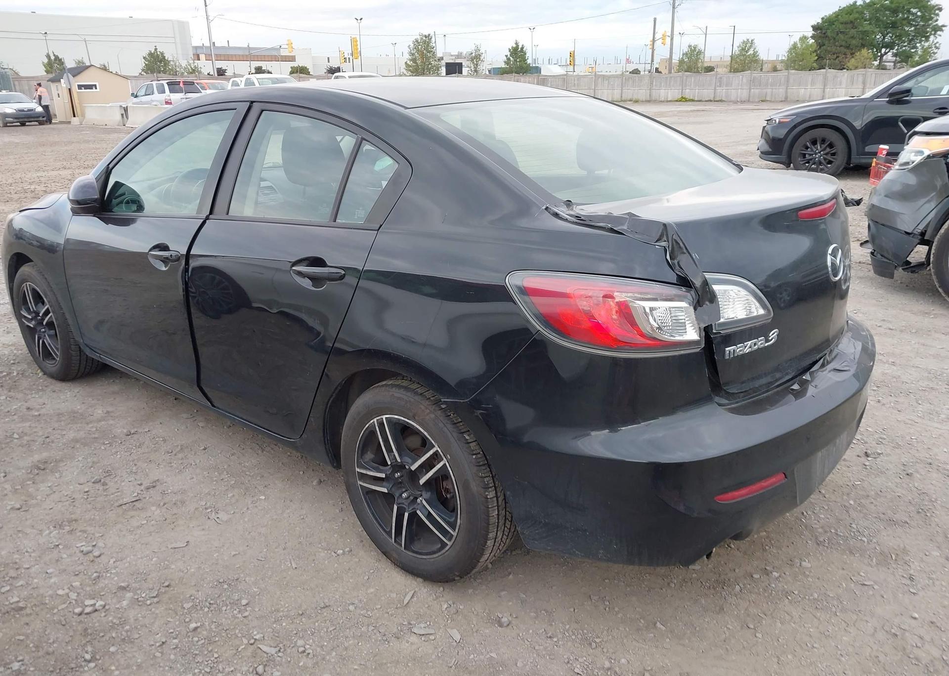 2012 MAZDA 3 I