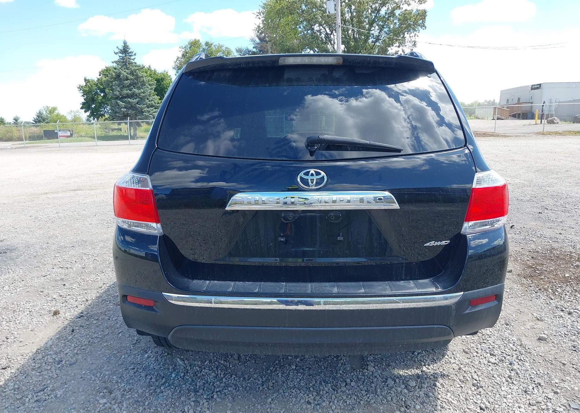 2012 TOYOTA HIGHLANDER V6