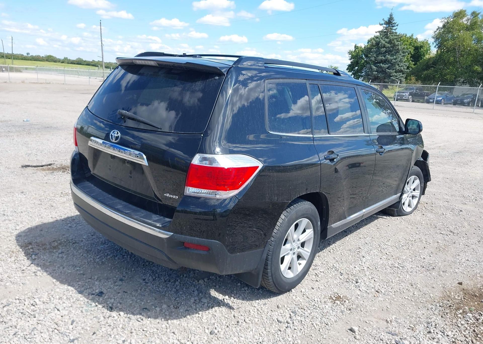 2012 TOYOTA HIGHLANDER V6