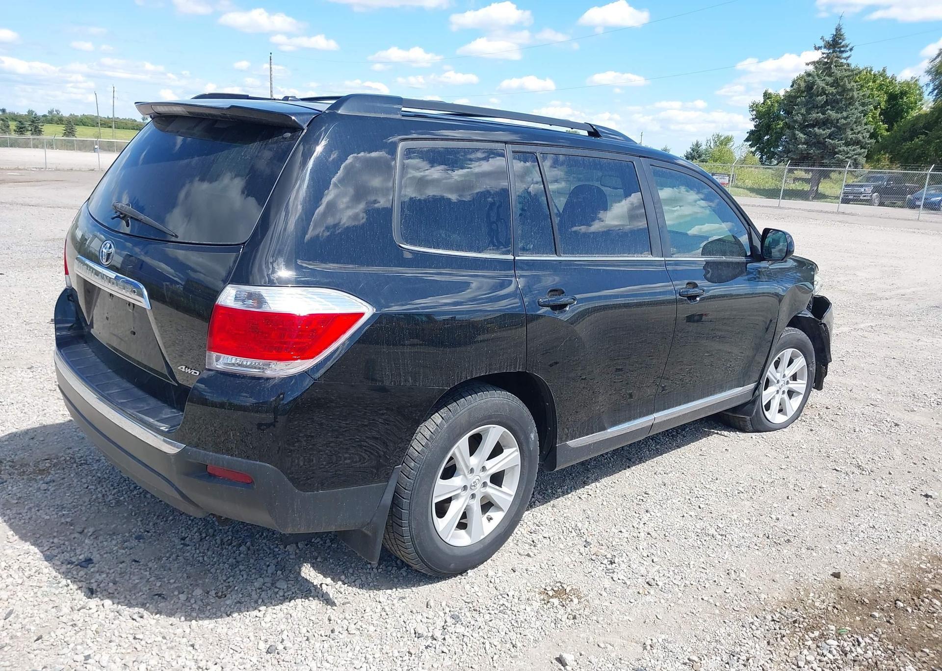 2012 TOYOTA HIGHLANDER V6