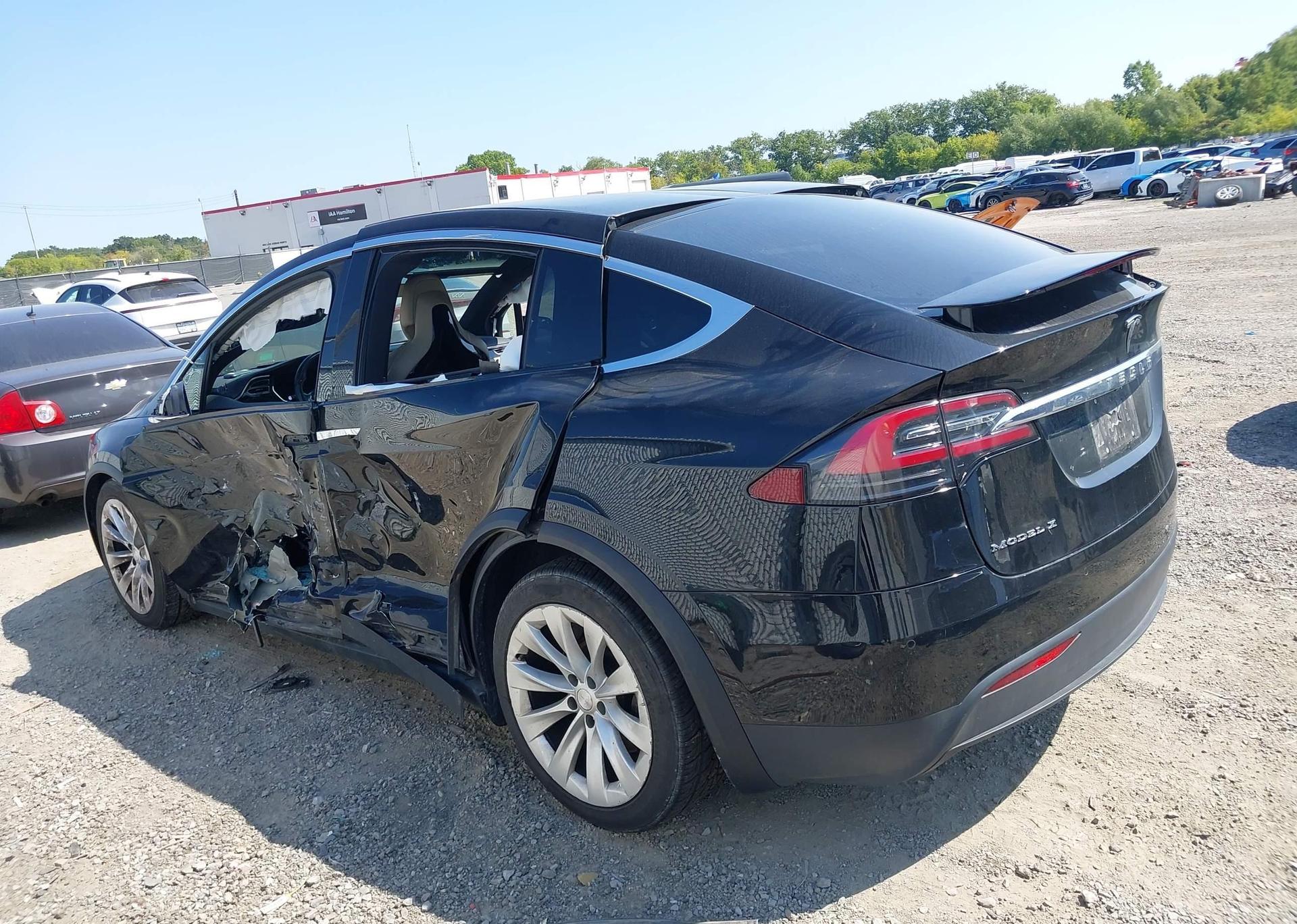 2016 TESLA MODEL X 60D