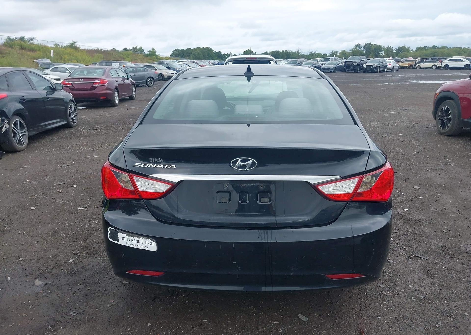 2011 HYUNDAI SONATA GLS