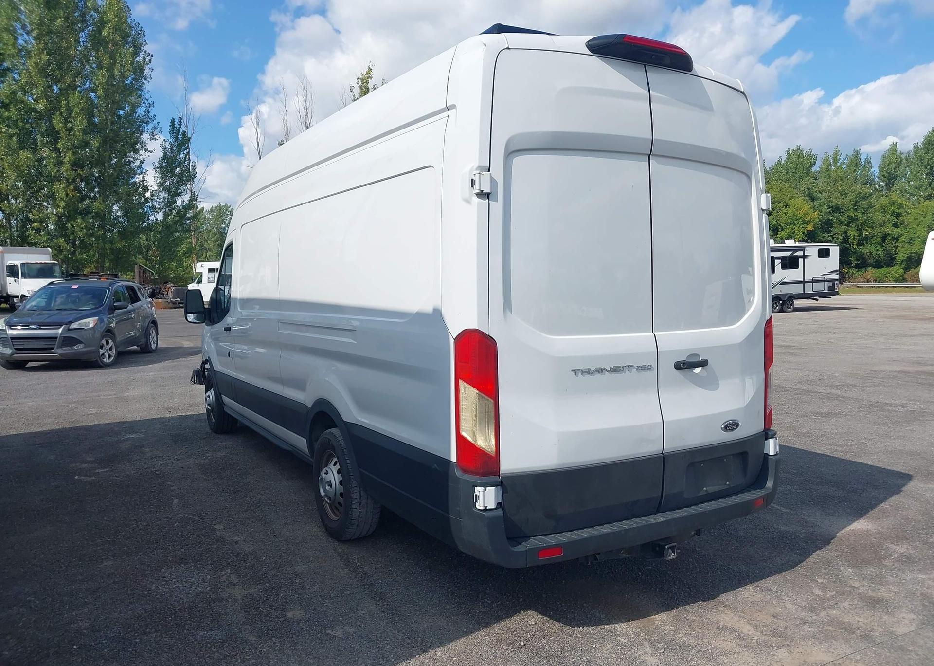 2022 FORD TRANSIT-250 CARGO