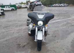 2019 HARLEY-DAVIDSON FLHXSE