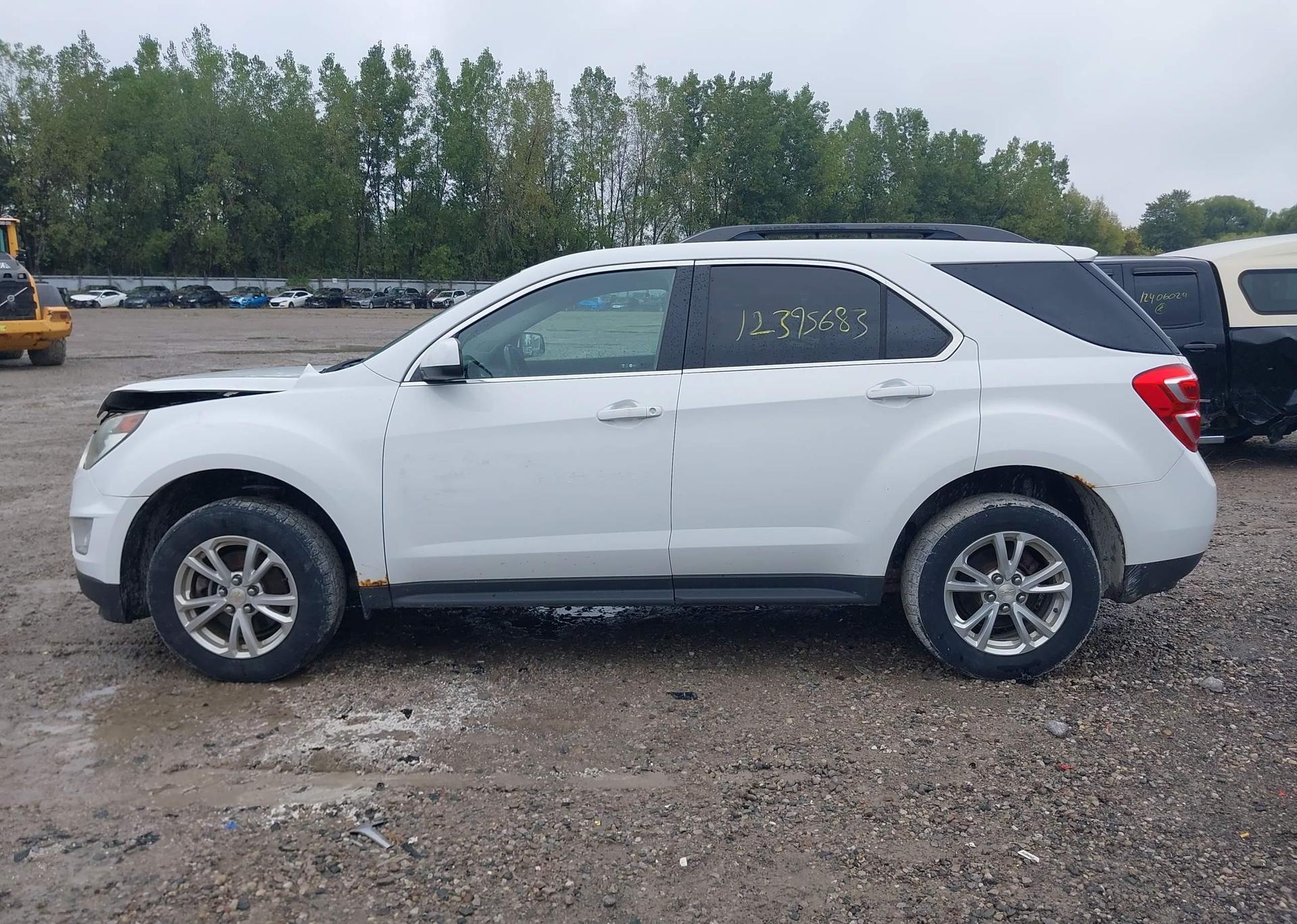 2017 CHEVROLET EQUINOX LT