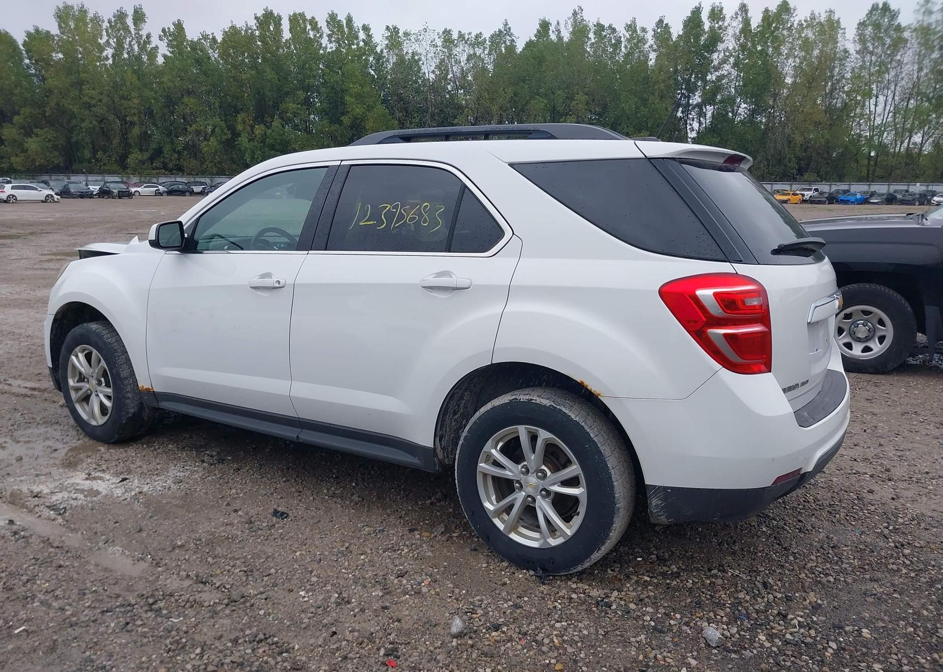 2017 CHEVROLET EQUINOX LT