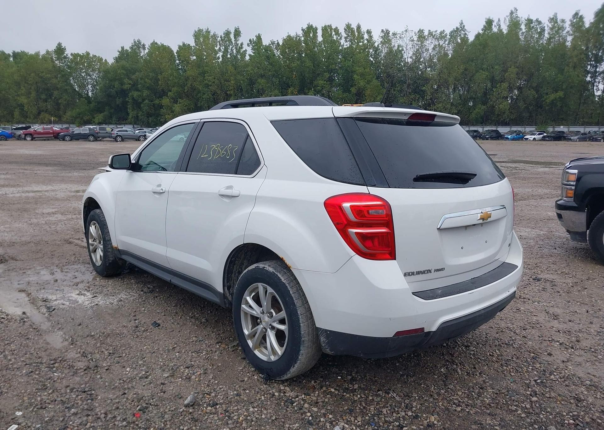 2017 CHEVROLET EQUINOX LT