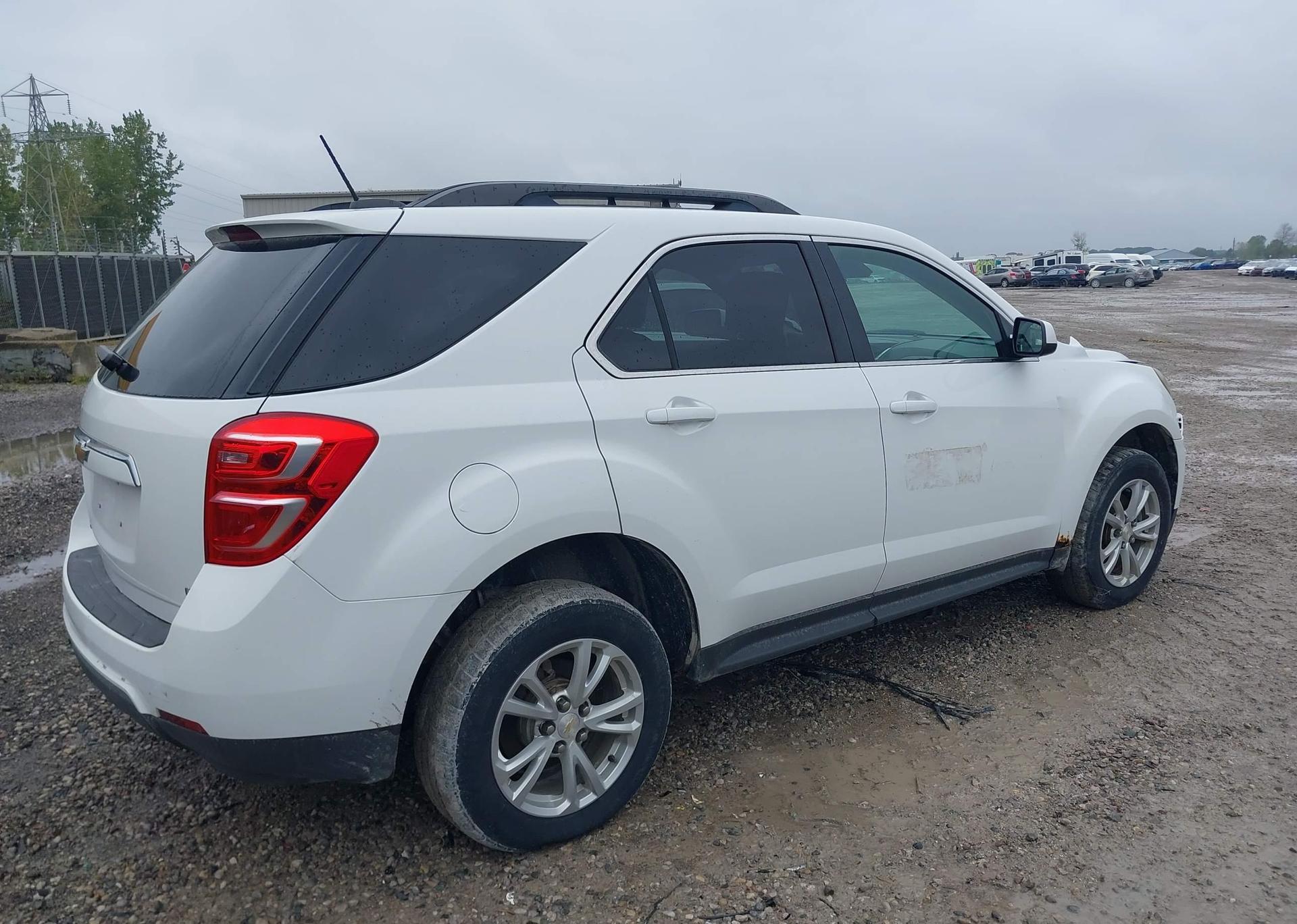 2017 CHEVROLET EQUINOX LT