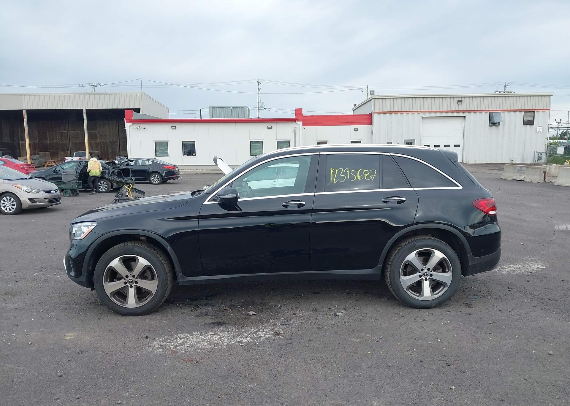 2022 MERCEDES-BENZ GLC 300 4MATIC