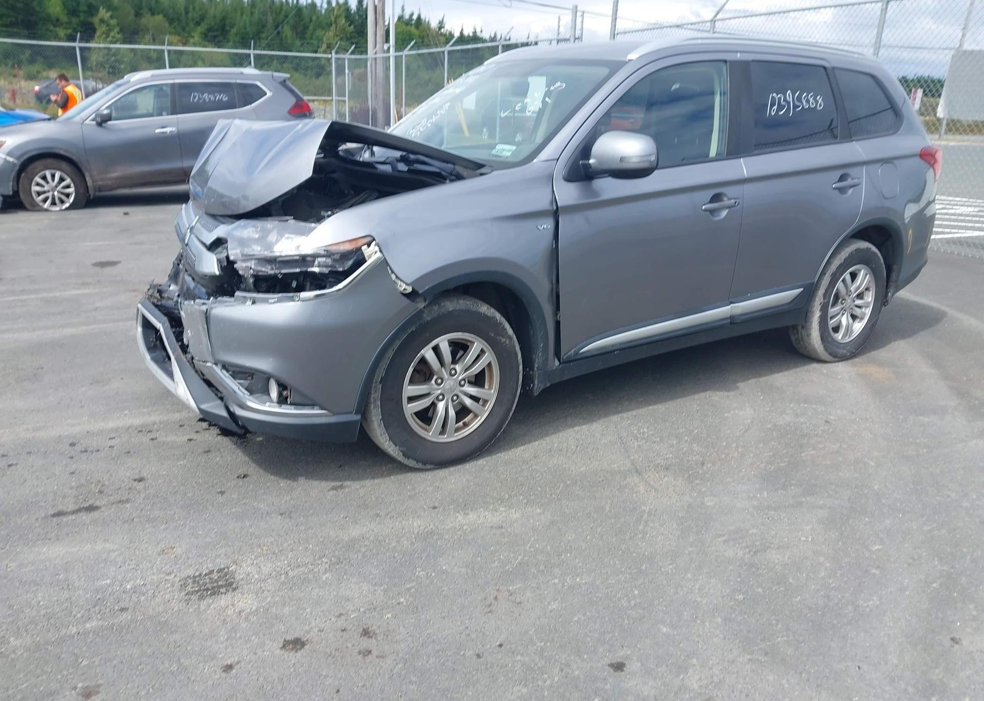 2019 MITSUBISHI OUTLANDER SE