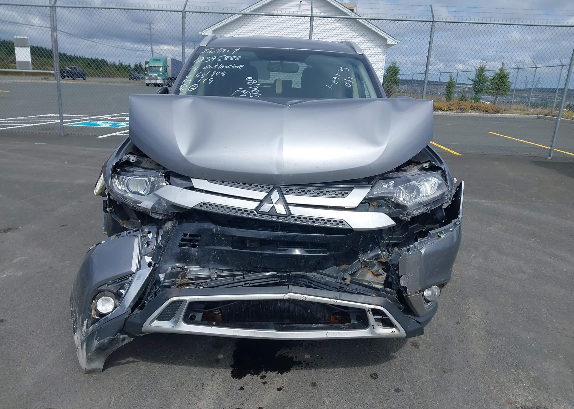 2019 MITSUBISHI OUTLANDER SE
