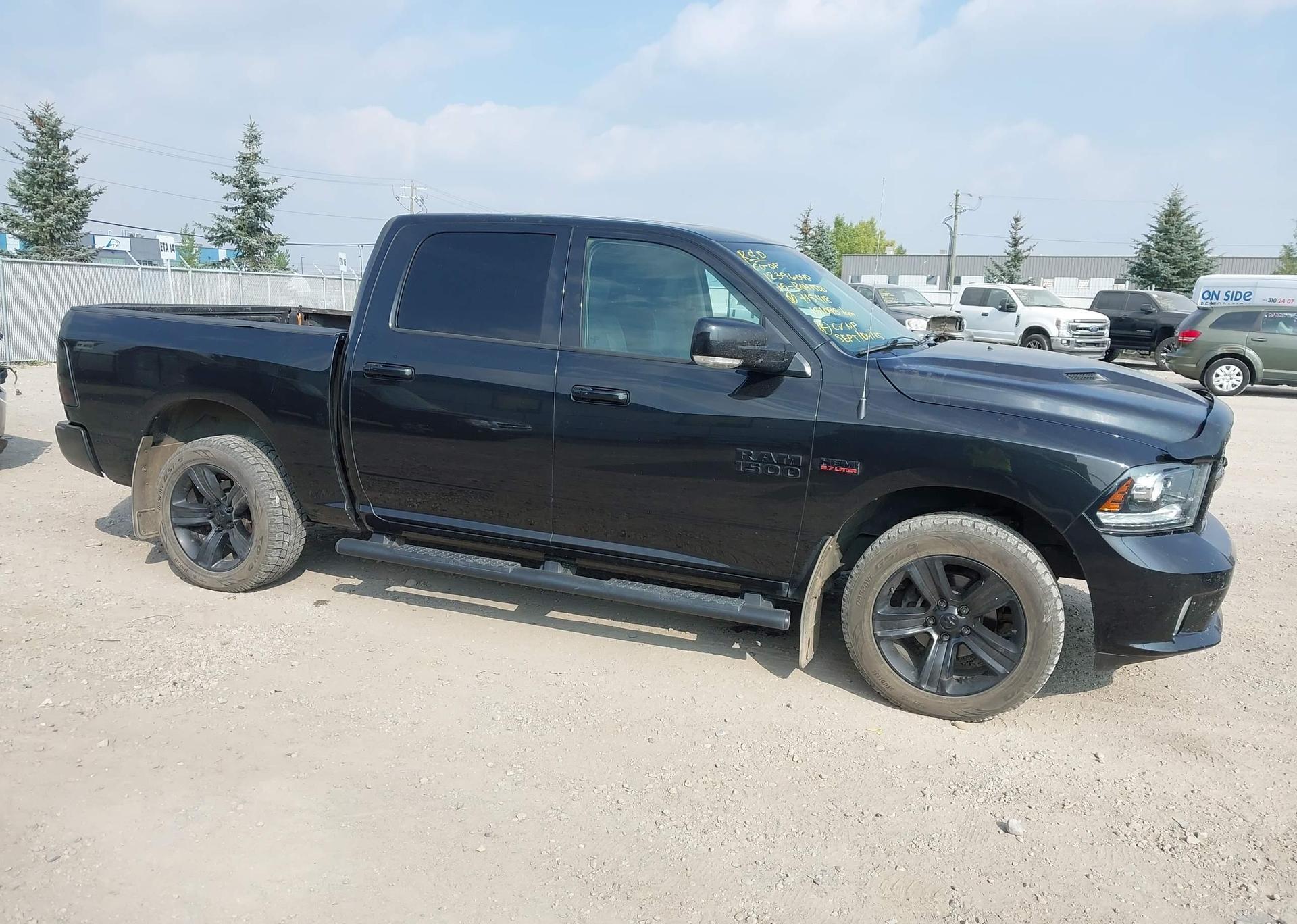 2015 RAM 1500 SPORT