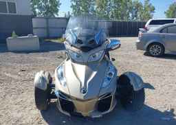 2017 CAN-AM SPYDER ROADSTER RT