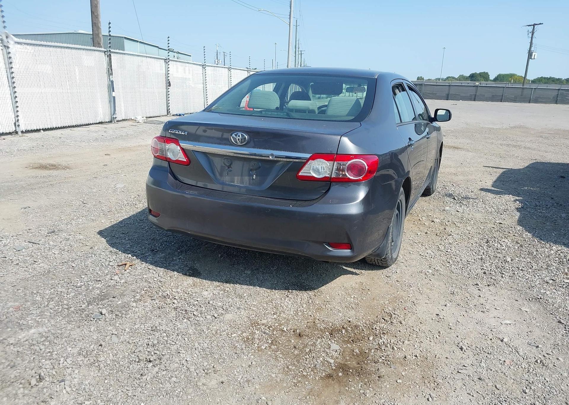 2013 TOYOTA COROLLA