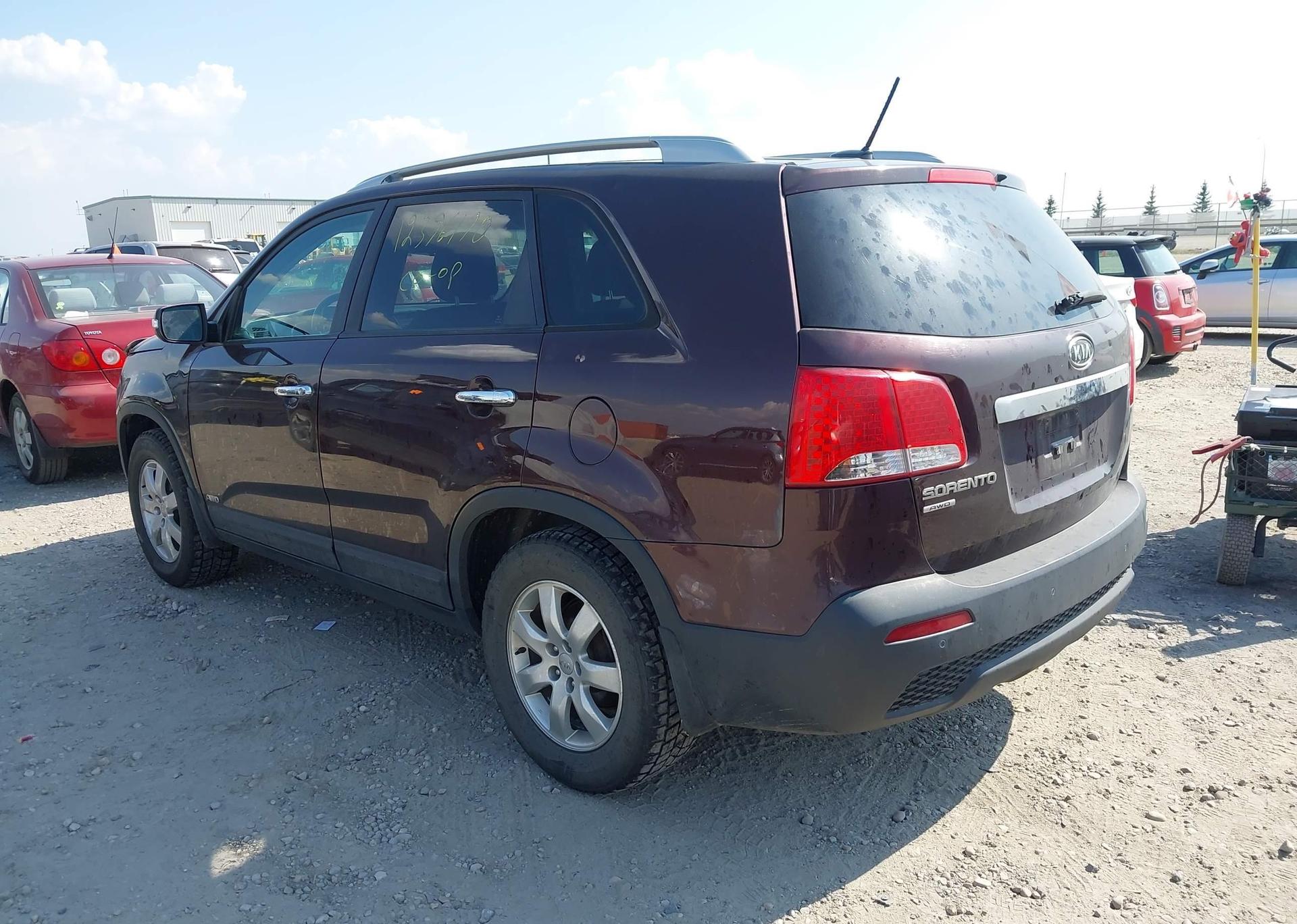 2012 KIA SORENTO LX