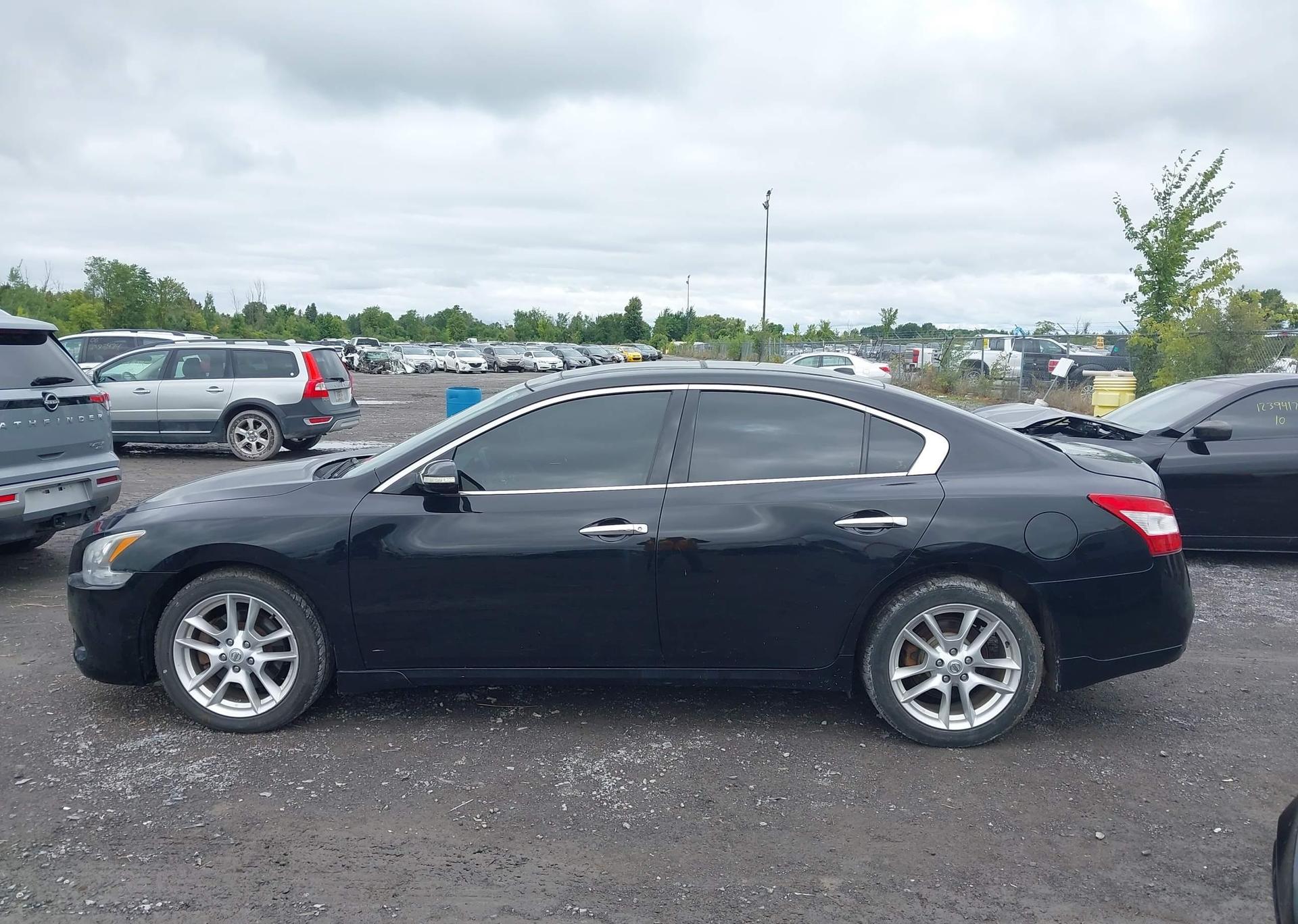 2009 NISSAN MAXIMA
