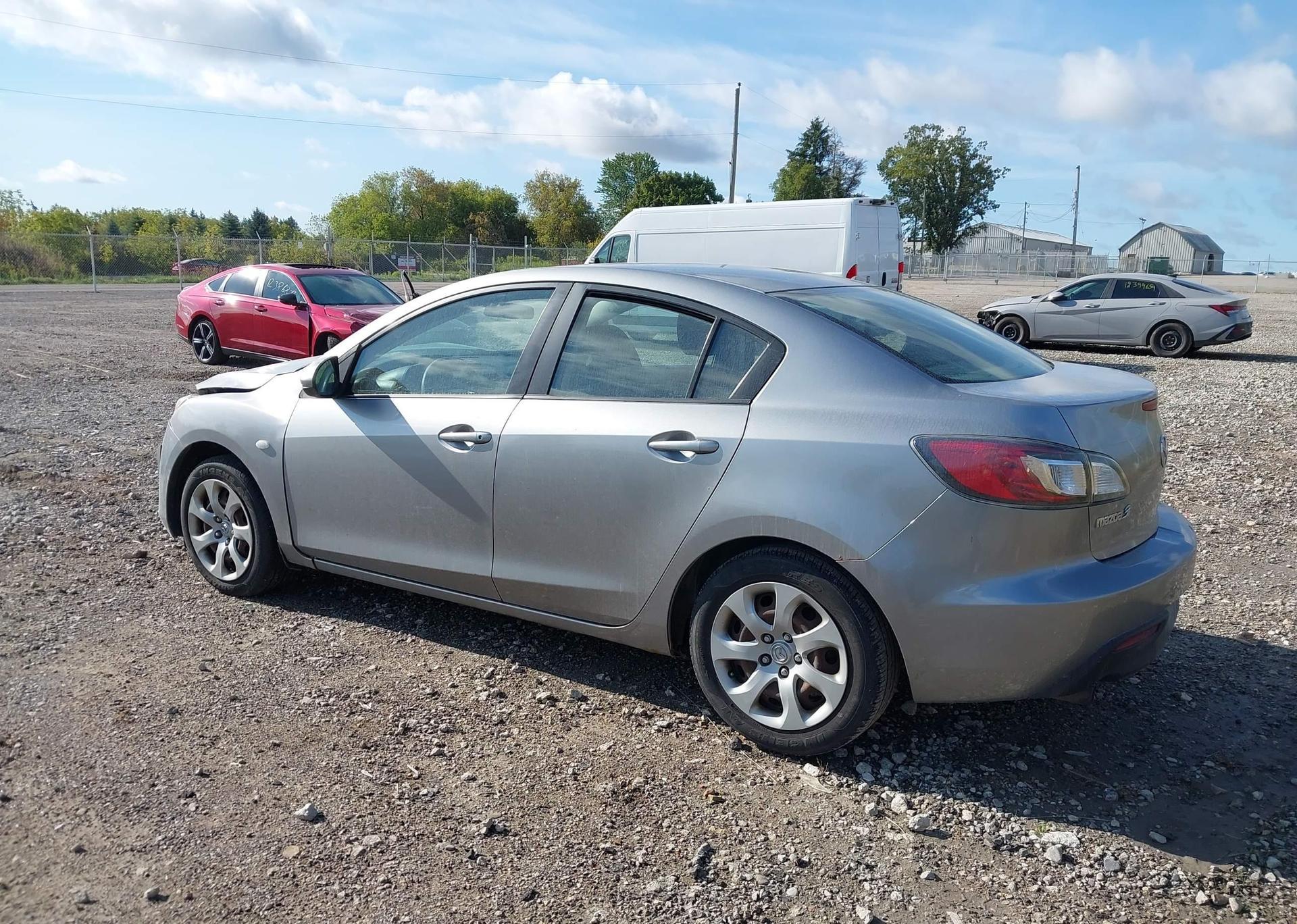 2010 MAZDA 3 I