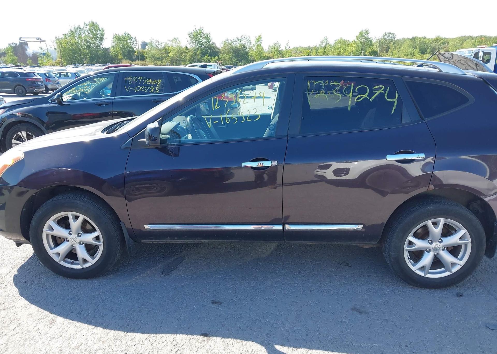 2011 NISSAN ROGUE