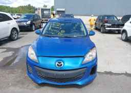 2013 MAZDA 3 I